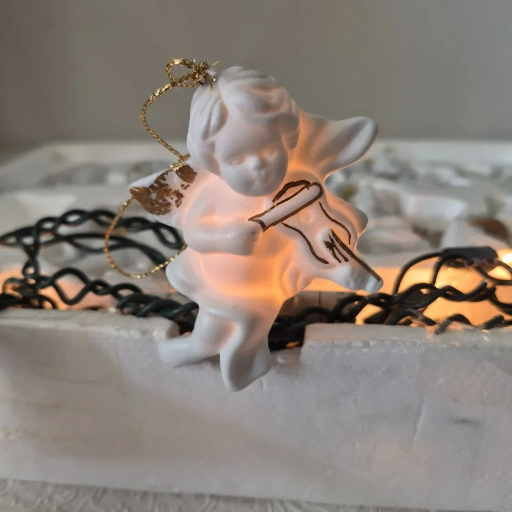 Vintage Lighted Porcelain Cherubs Strand Indoor Lights Set of 10 White Gold